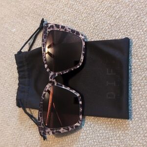 DIFF Becky II Sunglasses